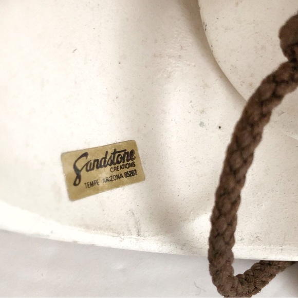 Vintage Sandstone Siamese Kitten Wind Chime by Anna - Picture 3 of 10